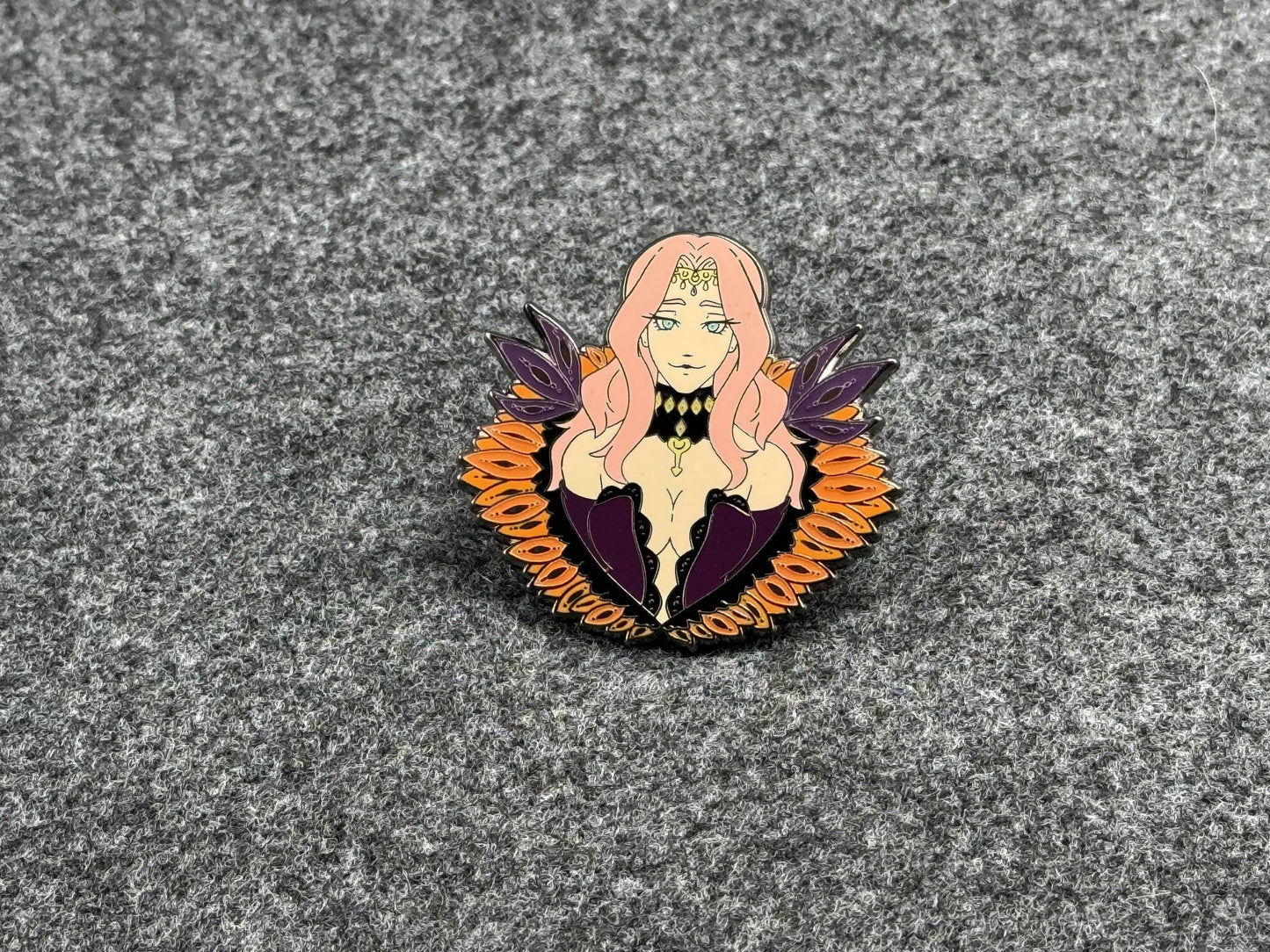 FE3H Cornelia - Those Who Slither In The Dark - Glow in the Dark Hard Enamel Pin